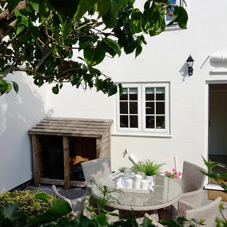 Ferienhaus Lily *